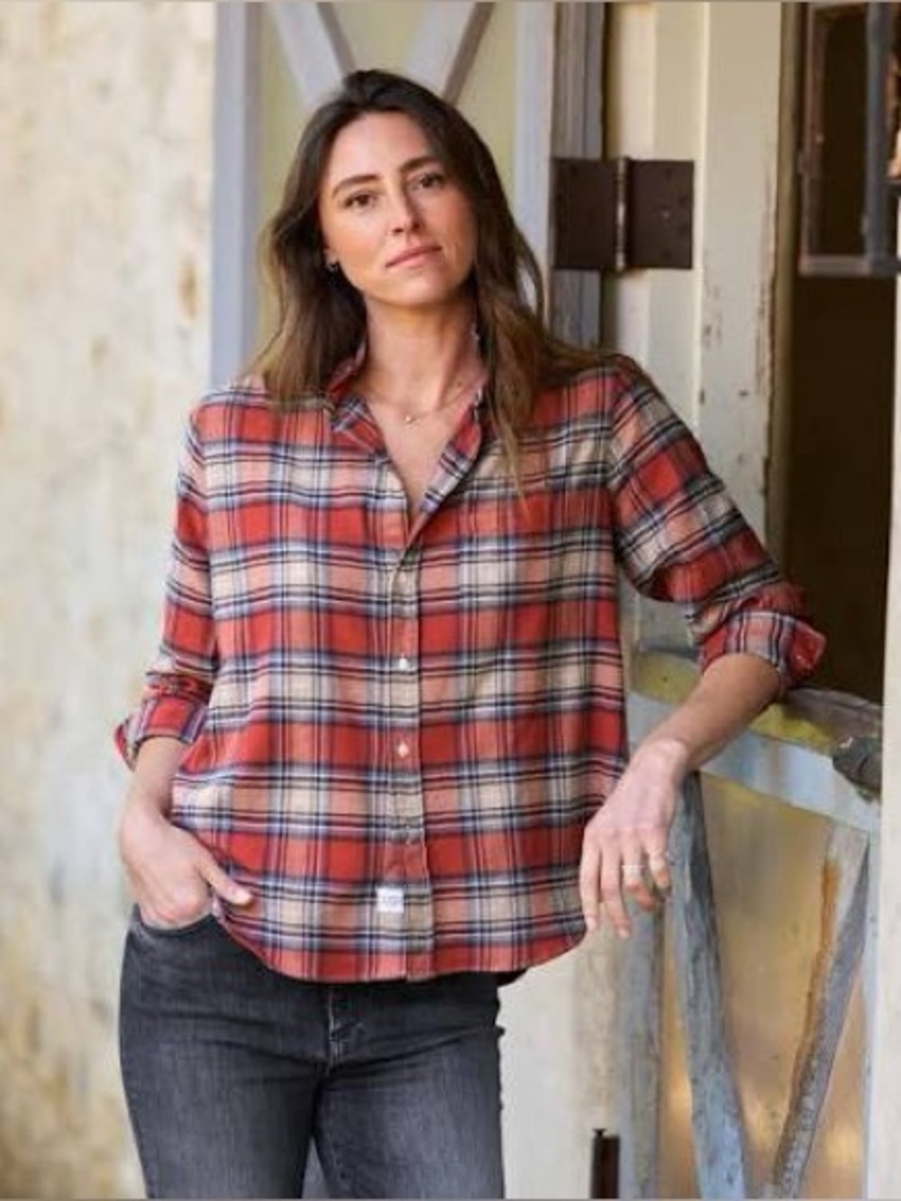 NWOT Frank & Eileen Washed Red Plaid Eileen Fit Button-Down Shirt in Size M